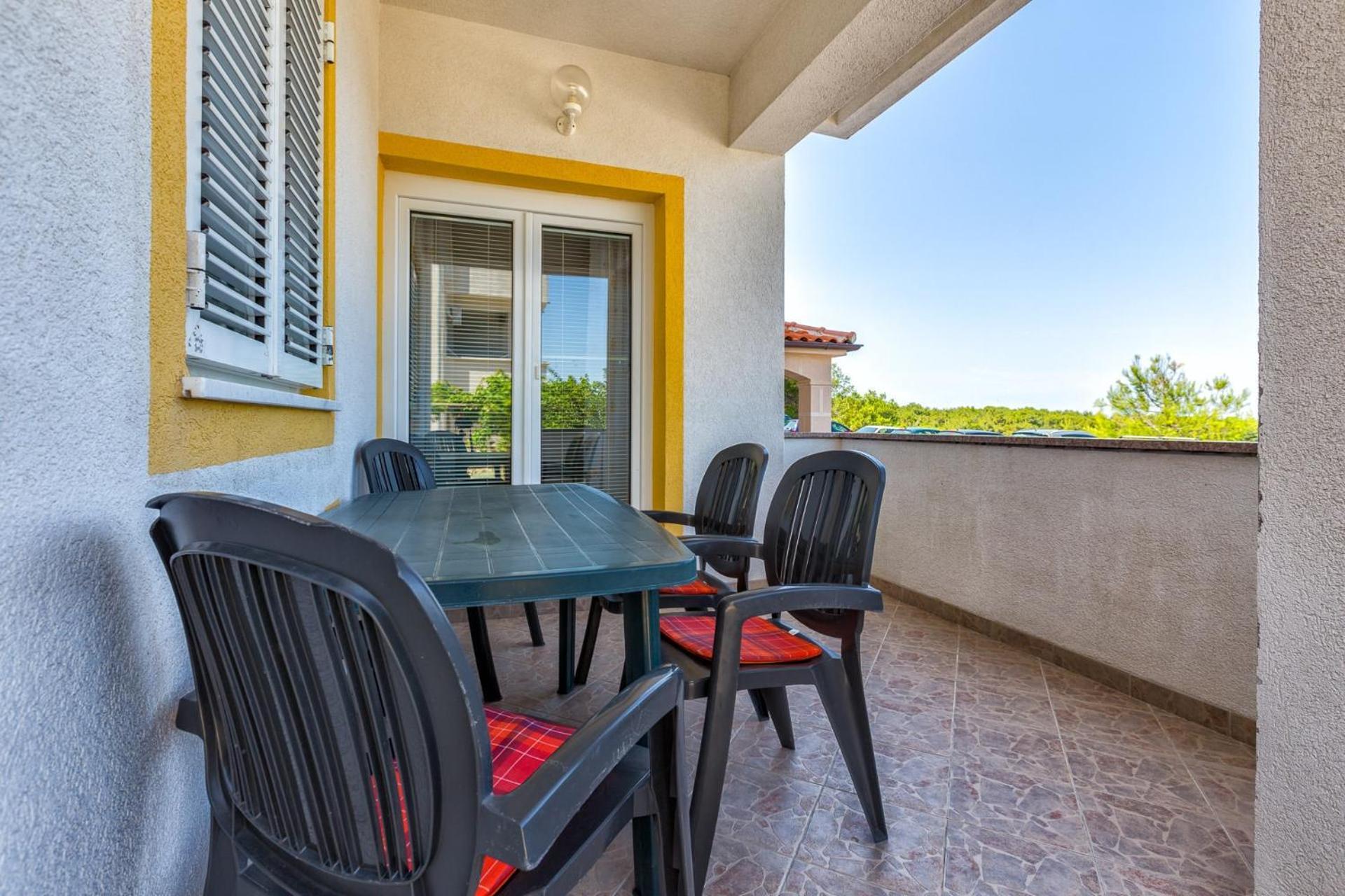 Apartments With A Parking Space Mali Losinj Exterior photo